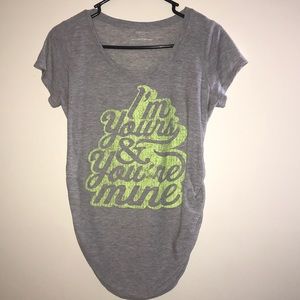 Motherhood maternity size medium gray speckled